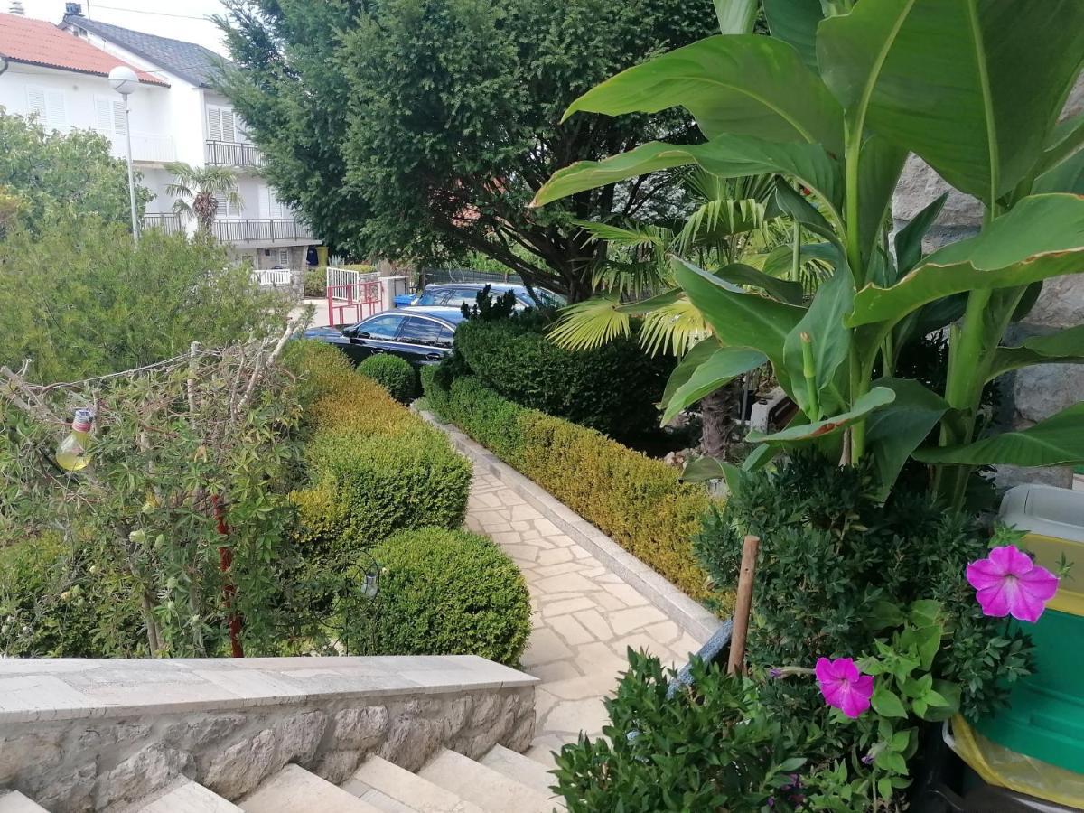 Apartments With A Parking Space Njivice, Krk - 5320 Ngoại thất bức ảnh